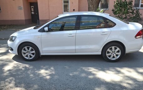 Volkswagen Polo VI (EU Market), 2015 год, 1 150 000 рублей, 4 фотография