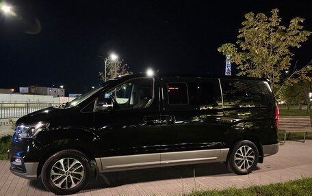 Hyundai Grand Starex Grand Starex I рестайлинг 2, 2019 год, 4 150 000 рублей, 7 фотография