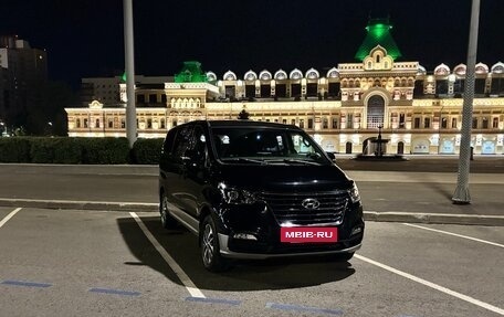 Hyundai Grand Starex Grand Starex I рестайлинг 2, 2019 год, 4 150 000 рублей, 8 фотография