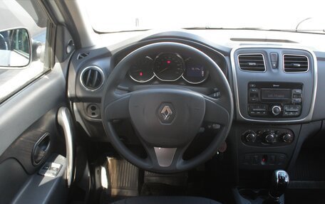 Renault Logan II, 2018 год, 1 020 000 рублей, 18 фотография
