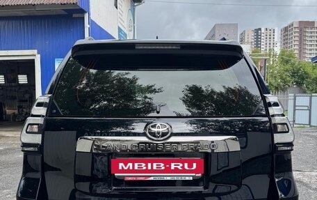 Toyota Land Cruiser Prado 150 рестайлинг 2, 2021 год, 6 200 000 рублей, 5 фотография