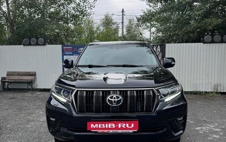 Toyota Land Cruiser Prado 150 рестайлинг 2, 2021 год, 6 200 000 рублей, 3 фотография