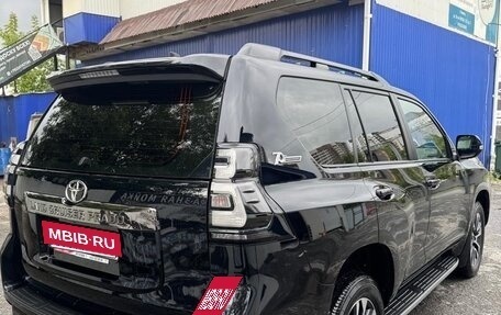 Toyota Land Cruiser Prado 150 рестайлинг 2, 2021 год, 6 200 000 рублей, 4 фотография