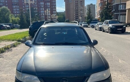 Opel Vectra B рестайлинг, 2000 год, 300 000 рублей, 4 фотография