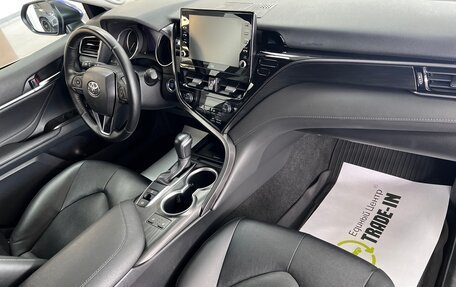 Toyota Camry, 2021 год, 3 195 000 рублей, 14 фотография