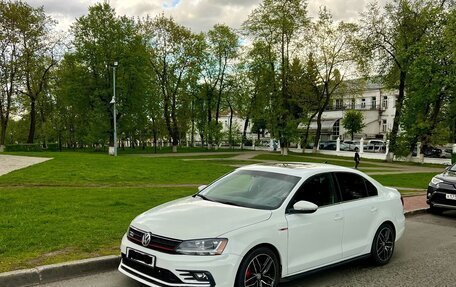 Volkswagen Jetta VI, 2017 год, 1 800 000 рублей, 1 фотография