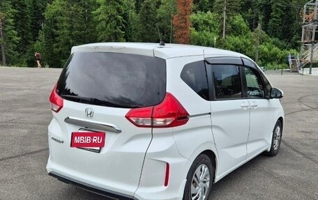 Honda Freed II, 2018 год, 1 520 000 рублей, 6 фотография