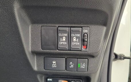 Honda Freed II, 2018 год, 1 520 000 рублей, 17 фотография
