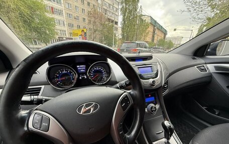Hyundai Elantra V, 2013 год, 1 050 000 рублей, 6 фотография