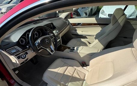Mercedes-Benz E-Класс, 2015 год, 2 900 000 рублей, 14 фотография