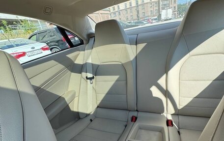 Mercedes-Benz E-Класс, 2015 год, 2 900 000 рублей, 20 фотография