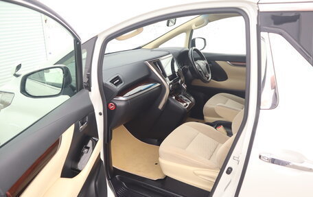 Toyota Alphard III, 2016 год, 3 140 000 рублей, 11 фотография