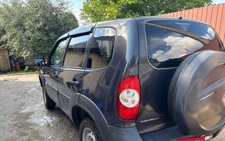 Chevrolet Niva I рестайлинг, 2016 год, 800 000 рублей, 2 фотография