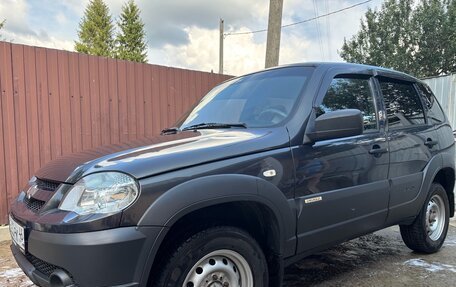 Chevrolet Niva I рестайлинг, 2016 год, 800 000 рублей, 7 фотография