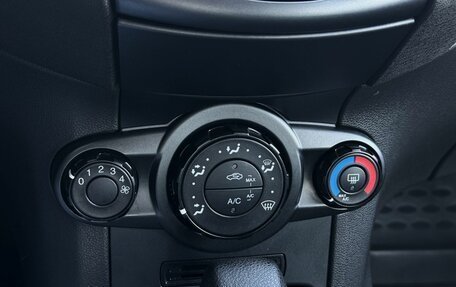 Ford Fiesta, 2015 год, 949 000 рублей, 10 фотография