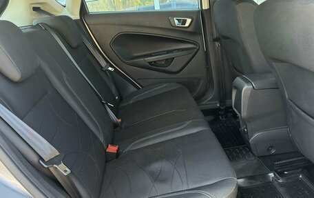 Ford Fiesta, 2015 год, 949 000 рублей, 16 фотография