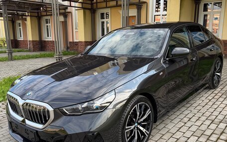 BMW 5 серия, 2024 год, 8 099 000 рублей, 2 фотография