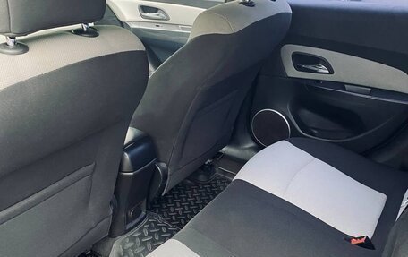 Chevrolet Cruze II, 2011 год, 680 000 рублей, 6 фотография
