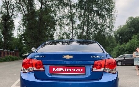 Chevrolet Cruze II, 2011 год, 680 000 рублей, 4 фотография