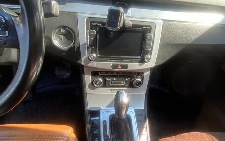 Volkswagen Passat CC I рестайлинг, 2011 год, 1 400 000 рублей, 28 фотография