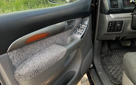 Toyota Land Cruiser Prado 120 рестайлинг, 2005 год, 1 680 000 рублей, 10 фотография