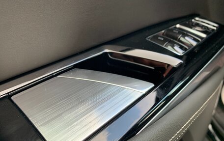 Cadillac Escalade V, 2025 год, 20 050 000 рублей, 15 фотография