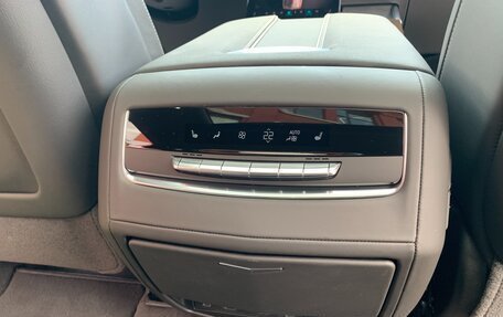 Cadillac Escalade V, 2025 год, 20 050 000 рублей, 16 фотография