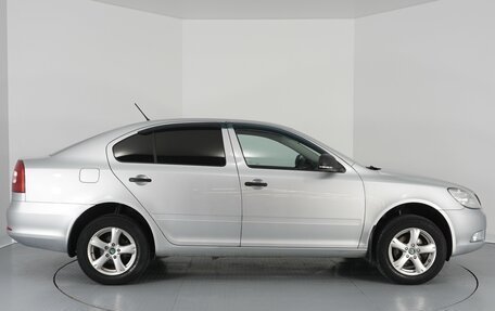 Skoda Octavia, 2011 год, 740 000 рублей, 2 фотография