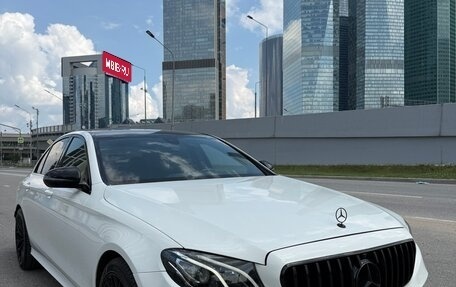 Mercedes-Benz E-Класс, 2016 год, 3 600 000 рублей, 1 фотография