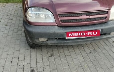 Chevrolet Niva I рестайлинг, 2004 год, 125 000 рублей, 1 фотография