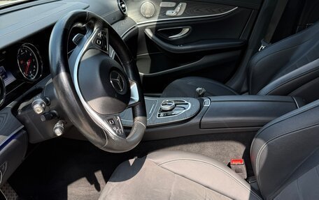 Mercedes-Benz E-Класс, 2016 год, 3 600 000 рублей, 8 фотография