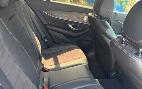 Mercedes-Benz E-Класс, 2016 год, 3 600 000 рублей, 11 фотография