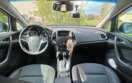 Opel Astra J, 2013 год, 950 000 рублей, 17 фотография