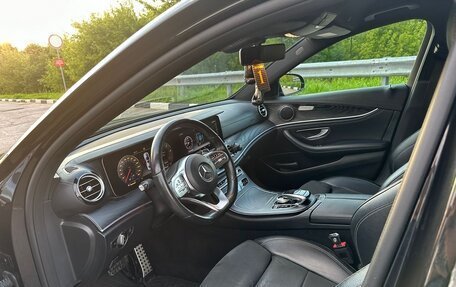 Mercedes-Benz E-Класс, 2018 год, 3 200 000 рублей, 8 фотография