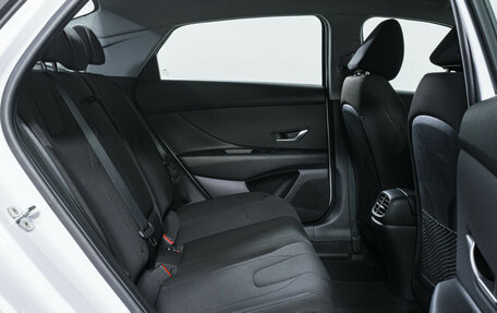 Hyundai Elantra, 2022 год, 2 150 000 рублей, 12 фотография