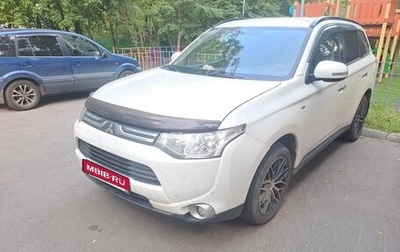 Mitsubishi Outlander III рестайлинг 3, 2013 год, 1 900 000 рублей, 1 фотография