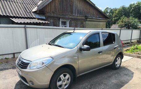 Renault Sandero I, 2014 год, 650 000 рублей, 2 фотография