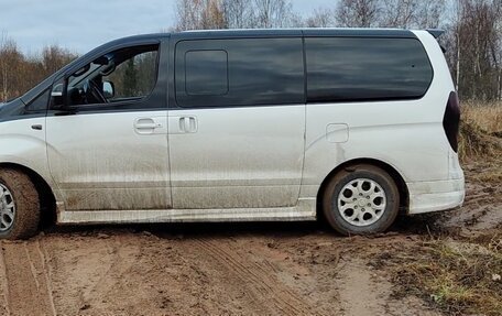 Hyundai Grand Starex Grand Starex I рестайлинг 2, 2014 год, 2 750 000 рублей, 7 фотография