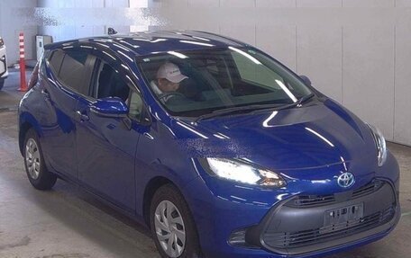 Toyota Aqua I, 2021 год, 1 025 000 рублей, 1 фотография