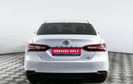 Toyota Camry, 2020 год, 3 320 000 рублей, 6 фотография