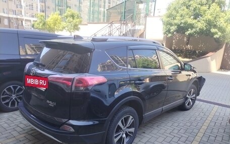 Toyota RAV4, 2015 год, 1 700 000 рублей, 8 фотография
