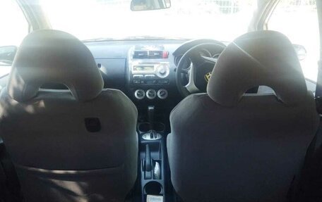 Honda Fit III, 2005 год, 315 000 рублей, 2 фотография