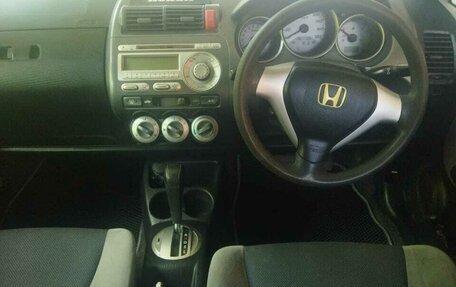 Honda Fit III, 2005 год, 315 000 рублей, 3 фотография