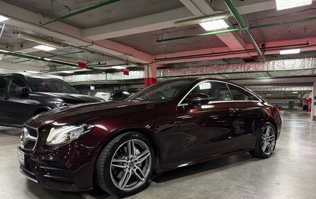 Mercedes-Benz E-Класс, 2019 год, 3 890 000 рублей, 2 фотография