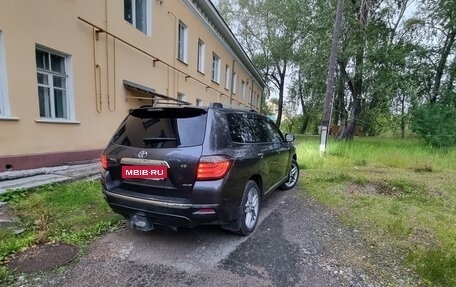 Toyota Highlander III, 2012 год, 2 400 000 рублей, 3 фотография