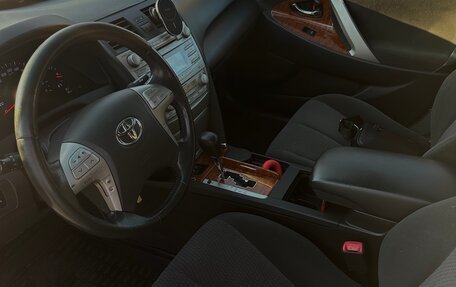Toyota Camry, 2011 год, 1 540 000 рублей, 10 фотография