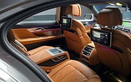 BMW 7 серия, 2022 год, 5 650 000 рублей, 15 фотография