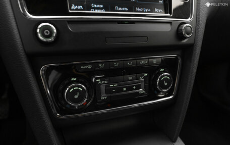 Skoda Superb III рестайлинг, 2013 год, 1 170 000 рублей, 20 фотография