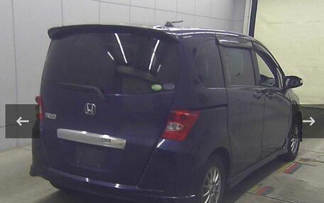 Honda Freed I, 2010 год, 900 000 рублей, 2 фотография
