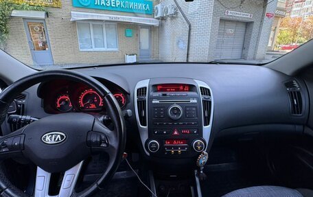 KIA cee'd I рестайлинг, 2010 год, 1 300 000 рублей, 8 фотография
